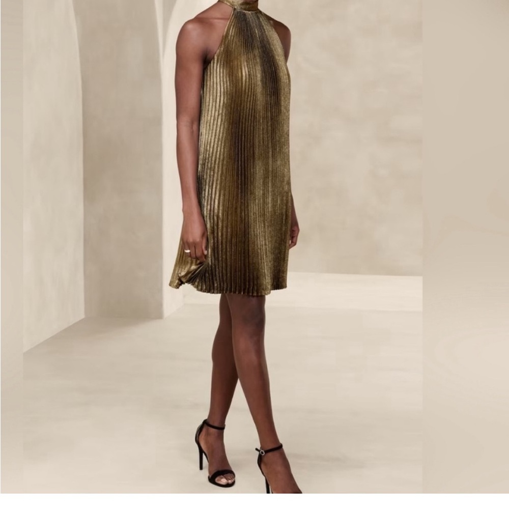 Banana Republic Gold Lamé Pleated Cocktail Dress